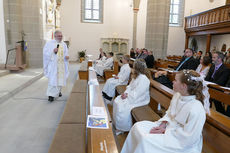 Feier der 1. Heiligen Kommunion in Sankt Crescentius (Foto: Karl-Franz Thiede)